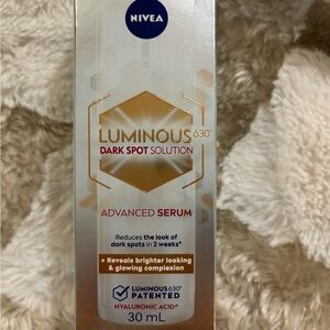Nivea Luminous Dark Spot Solution Serum